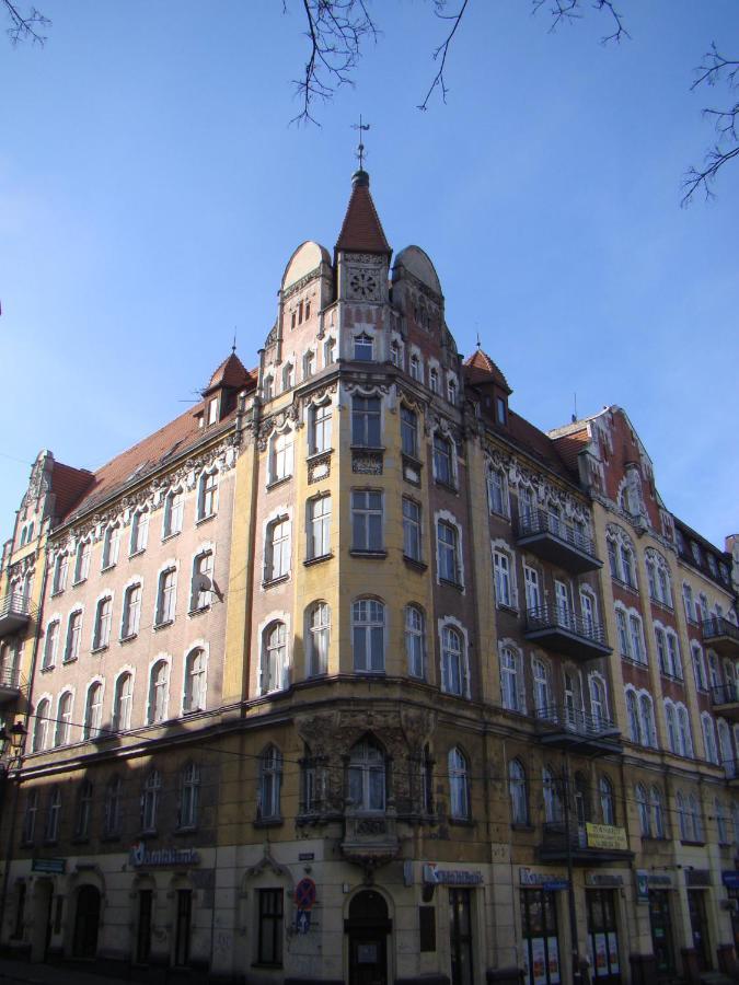 Jopi Hostel Katowice Centrum Exterior foto
